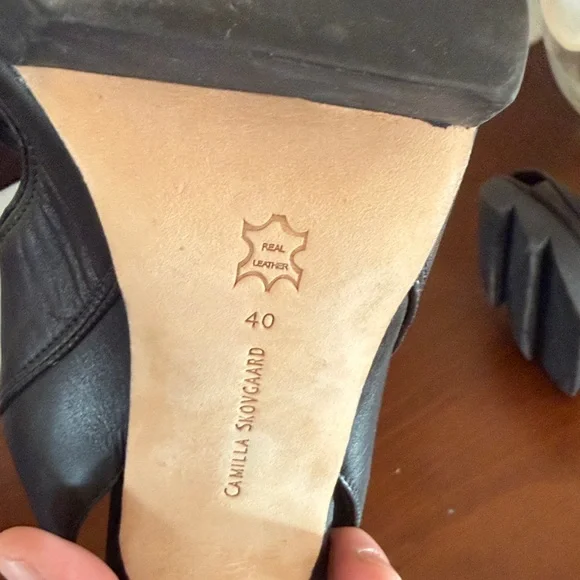 Camilla Skovgaard “Flame” Black Calfskin - Picture 7 of 8